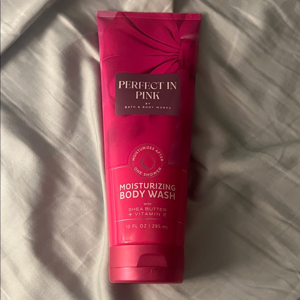 Bath & Body Works Perfect in Pink Moisturizing Body Wash